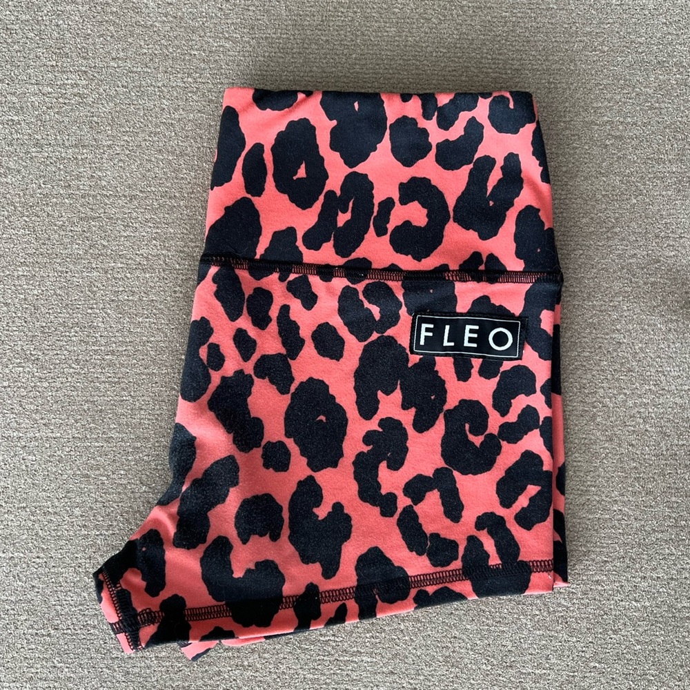 Fleo High Rise Original - CORAL LEOPARD MEDIUM